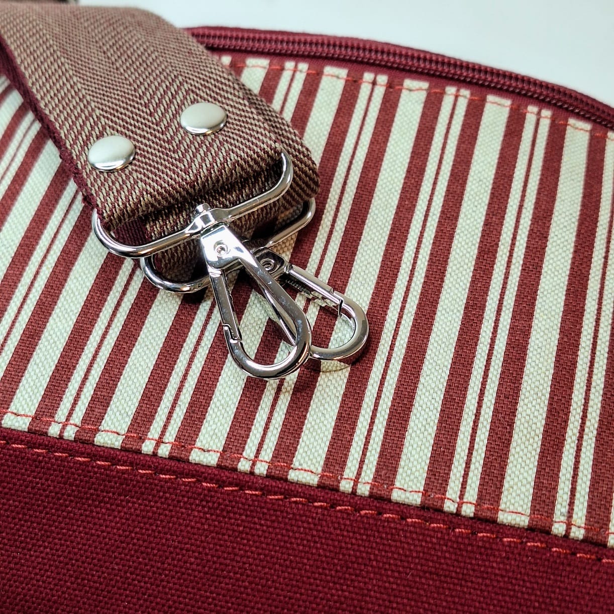 Bauchtasche-Big "Bordeaux Balance"