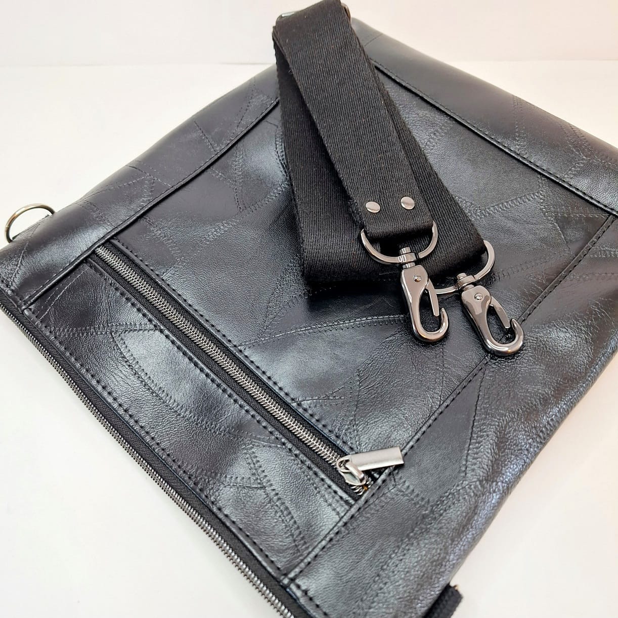 Tasche Rebelia