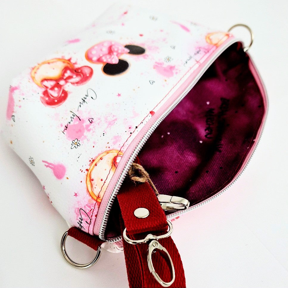 Bodybag Damen, Crossbody Tasche, Umhängetasche, kleine Schultertasche, Tasche aus Kunstleder, handgemachte Tasche, Alltagstasche, Freizeittasche, kompakte Tasche, Crossbody Bag Damen.