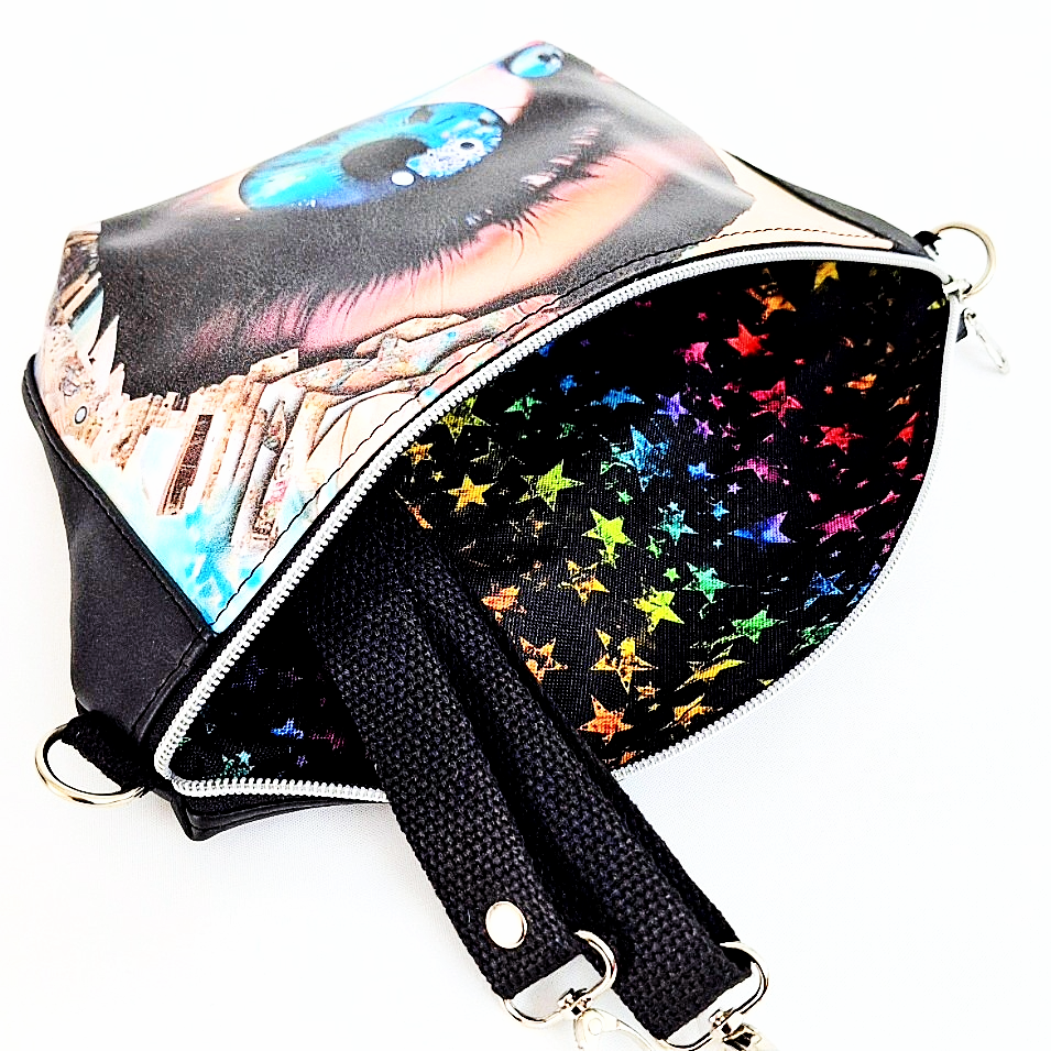 Bodybag Damen, Crossbody Tasche, Umhängetasche, kleine Schultertasche, Tasche aus Kunstleder, handgemachte Tasche, Alltagstasche, Freizeittasche, kompakte Tasche, Crossbody Bag Damen.