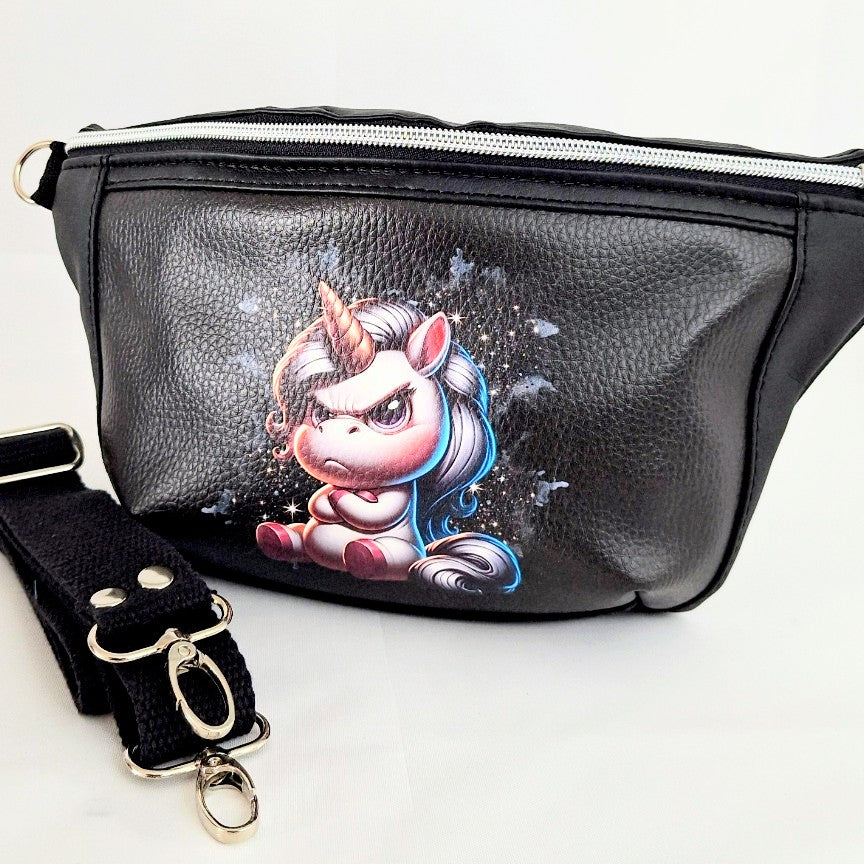 Bodybag Damen, Crossbody Tasche, Umhängetasche, kleine Schultertasche, Tasche aus Kunstleder, handgemachte Tasche, Alltagstasche, Freizeittasche, kompakte Tasche, Crossbody Bag Damen.